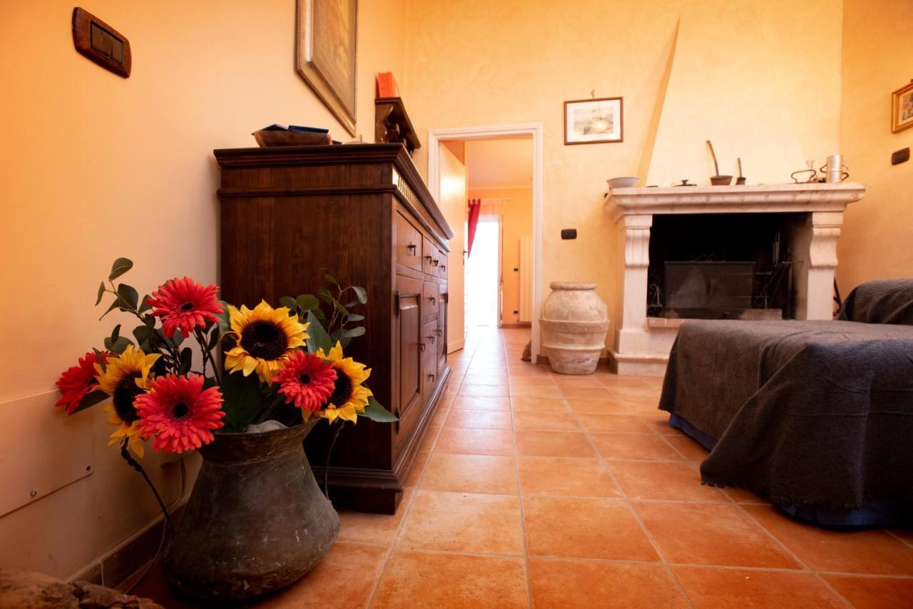Relax Nell' Antico Borgo Villa Casperia Eksteriør bilde