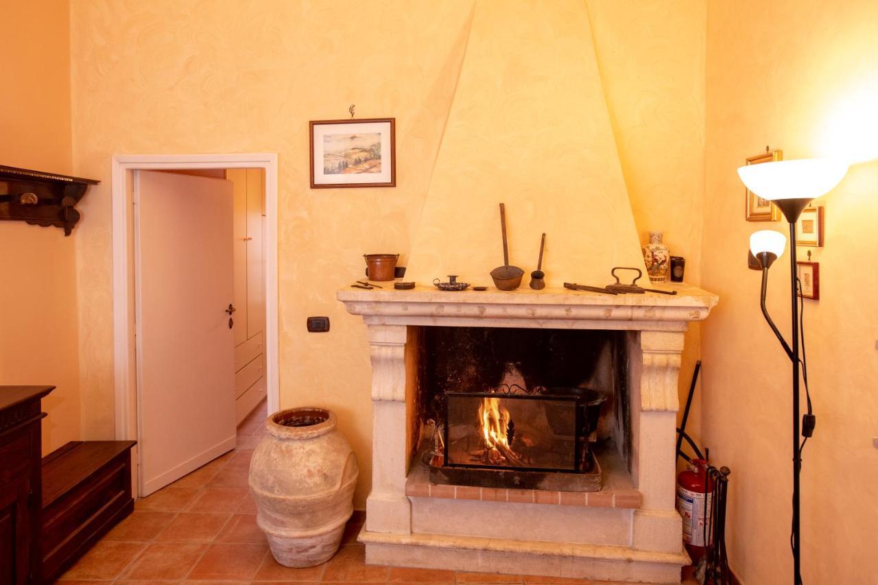 Relax Nell' Antico Borgo Villa Casperia Eksteriør bilde